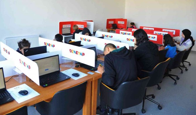 Bu Merkezlere Girebilmek İçin 4 Bin 173 Öğrenci Birbirleriyle Yarışıyor