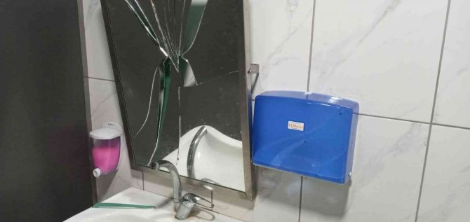 Psikiyatri Hastası Hastaneyi Birbirine Kattı