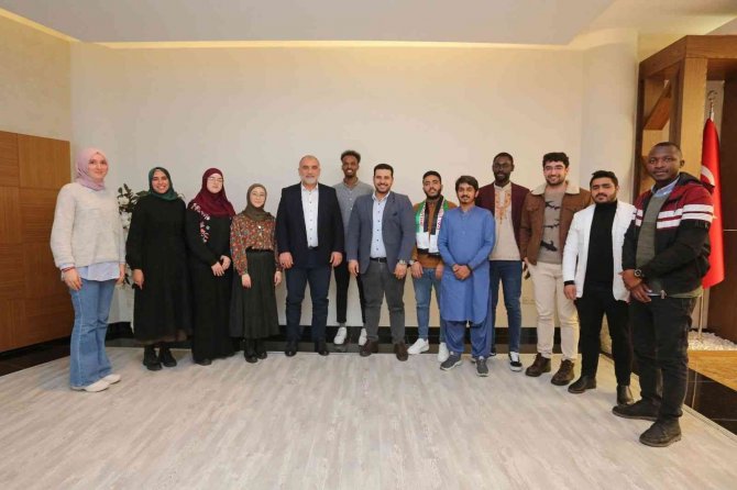 Başkan Sandıkçı: “İ̇lçemiz Gençlerin Uğrak Noktası”