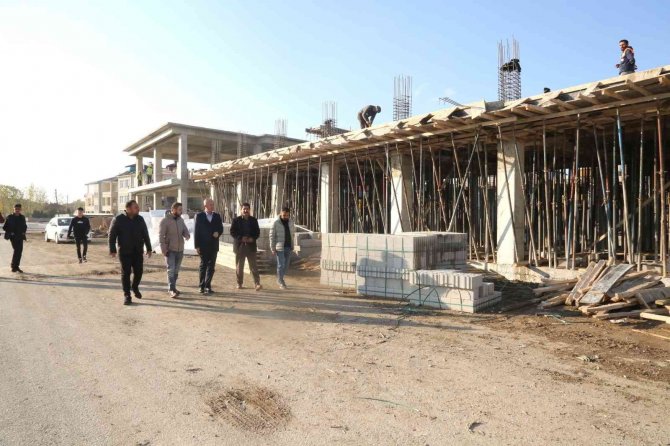 Tuşba Belediyesinin ‘Bedesten Çarşısı’ Hızla Yükseliyor