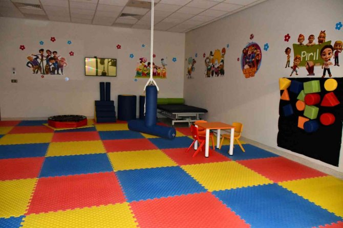 Yozgat’ta Çocuk Fizik Tedavi Ve Rehabilitasyon Ünitesi Hizmete Açıldı