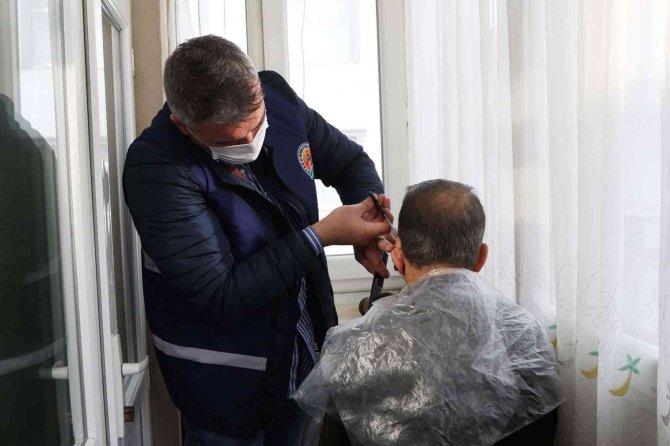 Atakum Belediyesi ’Evde Destek’le Dayanışmayı Büyütüyor