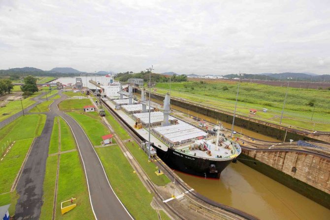 Panama Kanalı’nda Yangın: Miraflores Kapağından Geçişler Durduruldu