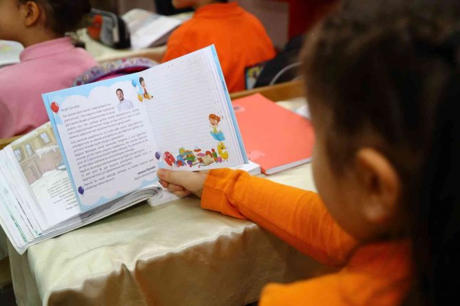 Bağcılar’da İlkokul Öğrencileri Günlük Tutmaya Başlıyor