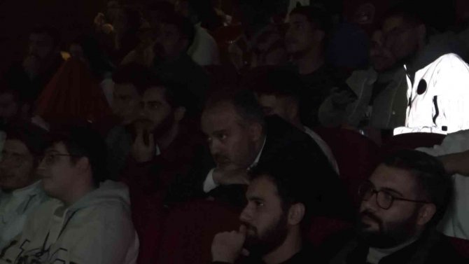 Başkan Aktaş, Dünya Kupası Heyecanını Gençlerle Yaşadı