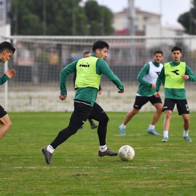 Bursaspor’da Nazilli Belediyespor Maçı Hazırlıkları Devam Ediyor