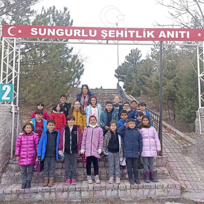 Minik Kalplerden Anlamlı Ziyaret