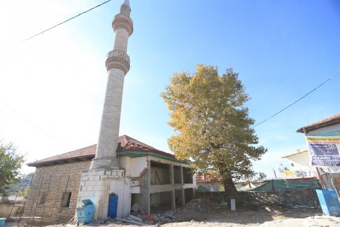 Belenardıç’ın Ardından Asırlık Kurtluca Camisi De Turizme Kazandırılıyor