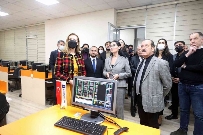 Deü’den Eğitime Yeni Yatırım: “Trade Master Laboratuvarı” Açıldı