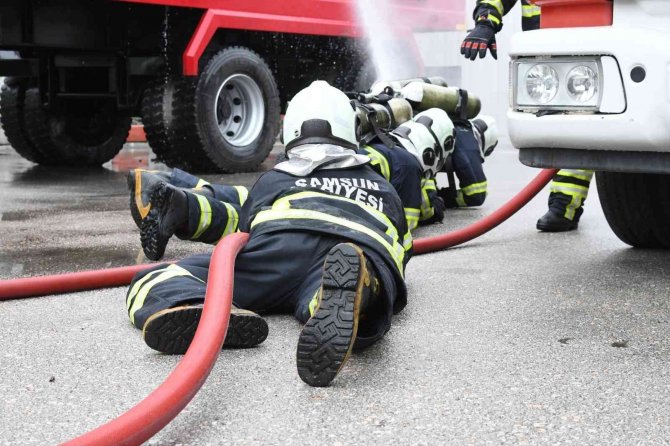 6 Bin 860 Olaya Müdahale Etti, 1005 Vatandaşı Ve 1119 Hayvanı Kurtardı