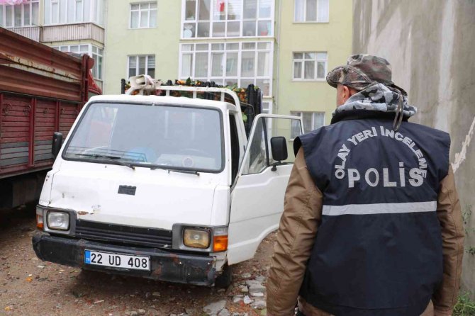 Pazarcı Esnafının Kamyonetlerinin Akülerini Tam 11 Kez Çaldılar