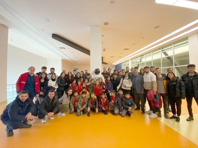 Erü Spor Bilimleri’nden ‘Bilim Yolunda Minikler’ Etkinliği