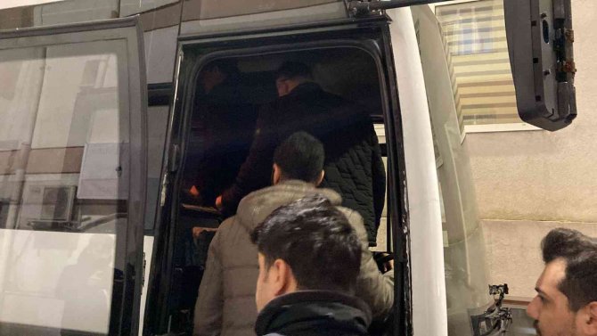 Beşiktaş Eski Belediye Başkanı Murat Hazinedar Adliyeye Sevk Edildi
