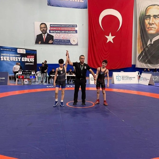 Genç Satranççılar Hünerlerini Müsabakada Sergiledi