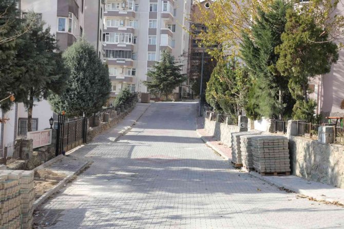 Gemlik’e 10 Bin Metrekare Parke Taşı