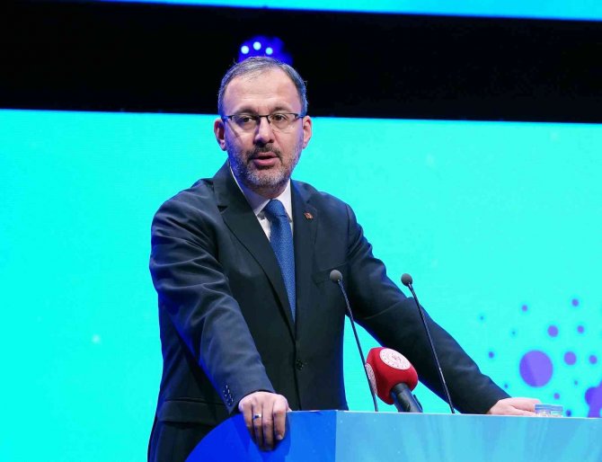Bakan Kasapoğlu: "2022 Yılında 50’den Fazla Branşta 5 Bin 300 Uluslararası Madalyamız Var"