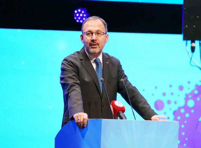 Bakan Kasapoğlu: "2022 Yılında 50’den Fazla Branşta 5 Bin 300 Uluslararası Madalyamız Var"