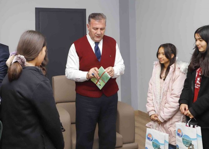 Koca: "Evlatlarımızla Gurur Duyuyoruz"