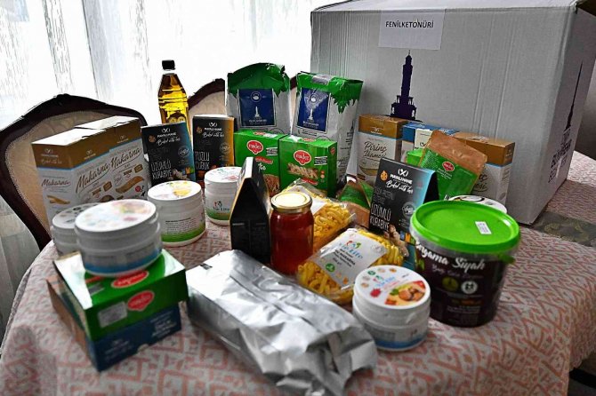 İ̇zmir’de Çölyak Ve Fenilketönüri Hastalarına 4 Bin 500 Gıda Paketi