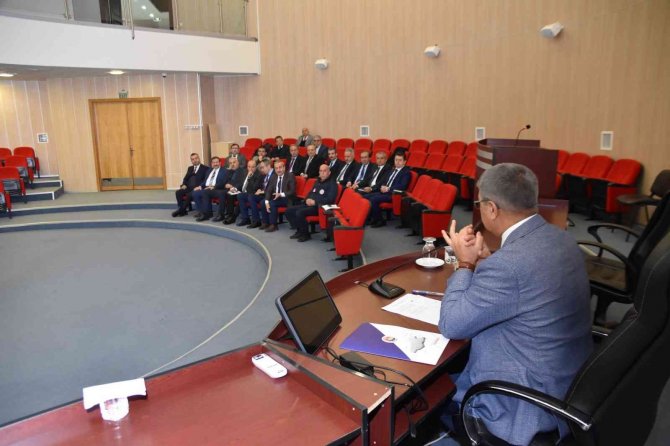 İ̇l İ̇dare Şube Müdürleri Toplantısı Yapıldı