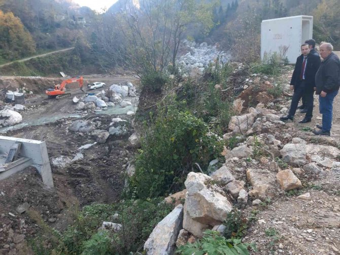 Selde Taşan Zarbana Çayı’nda Islah Çalışmaları Sürüyor