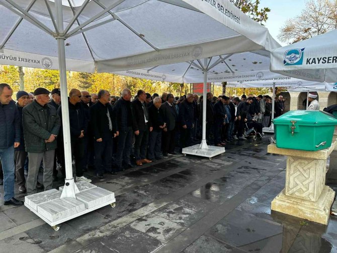 Eski Milli Atlet Son Yolculuğuna Uğurlandı