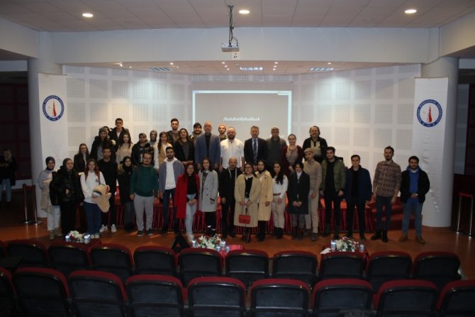 Dpü’de Kütopya Konferansı