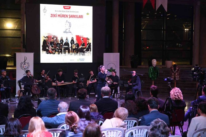 Osmangazi’de Zeki Müren Anısına Gece Düzenlendi