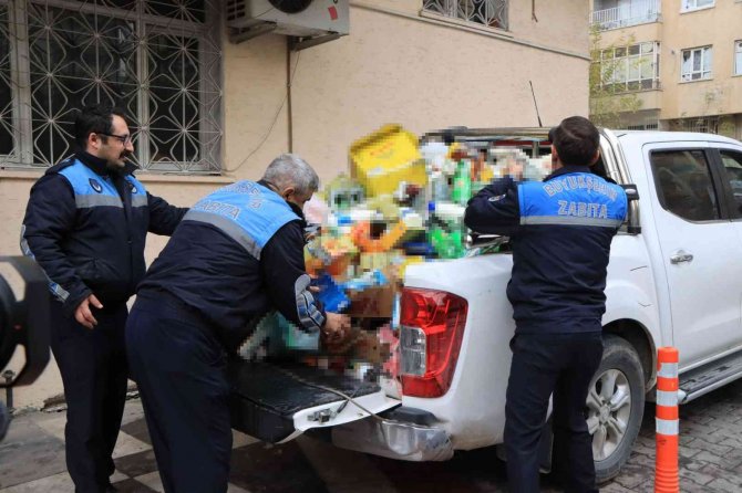 Son Kullanma Tarihi Geçmiş Binlerce Ürün Ele Geçirildi