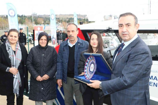 Şehit Bekçinin Adı Polis Botuna Verildi: Şehit Annesi Botu Görünce Gözyaşlarına Boğuldu