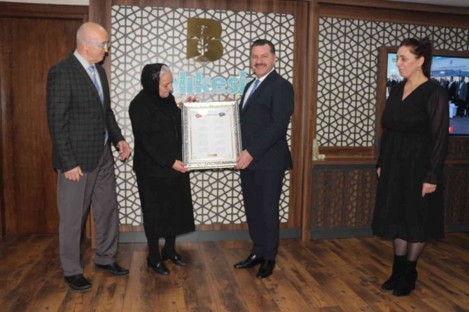 Azerbaycanlı Şehit Tümgeneral Haşimova’nın İsmi Balıkesir’de Yaşayacak