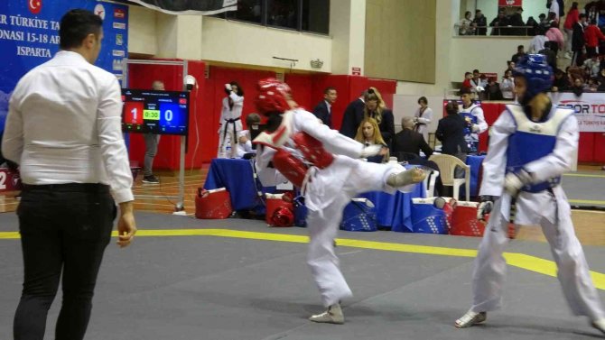 Kulüpler Türkiye Tekvondo Şampiyonası Isparta’da Başladı