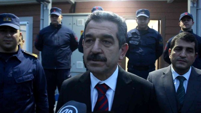 Kırklareli’nde Ağlara Takılan Balıkçı Teknesi Karaya Sürüklendi