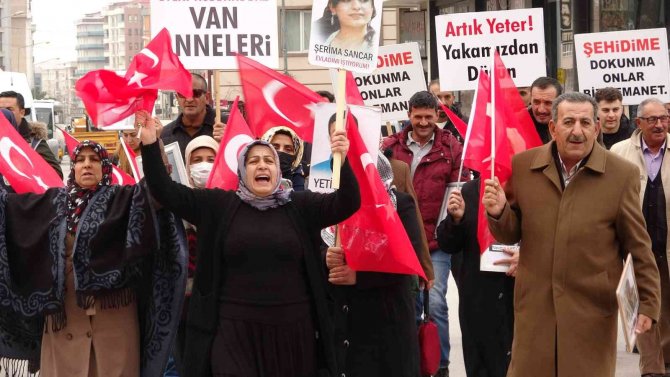 Vanlı Baba: “15 Yaşından Küçük Kızlarımızı Dağa Kaçırdılar”