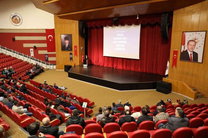 Kasım Ayı Bilimsel Teşvik Ve Ödül Töreni Düzenlendi