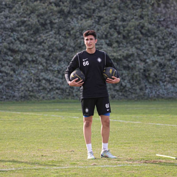 Altay, Tuzlaspor Maçının Hazırlıklarını Sürdürdü