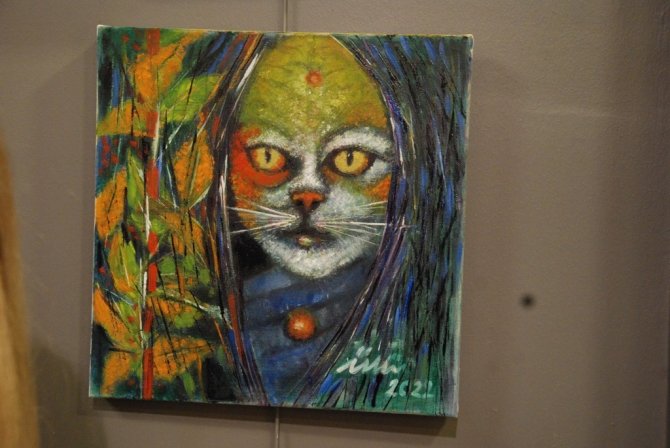 Patili Dostlar Yararına Sergi