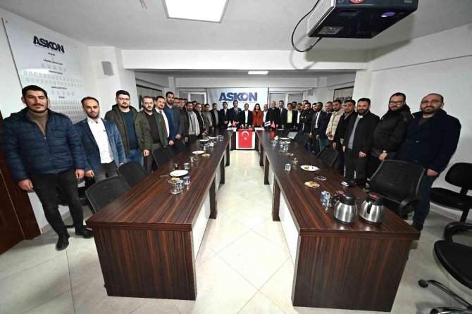 Başkanı Erdoğan, Dto’nun Hizmet Ve Projelerini İş Dünyasına Anlattı