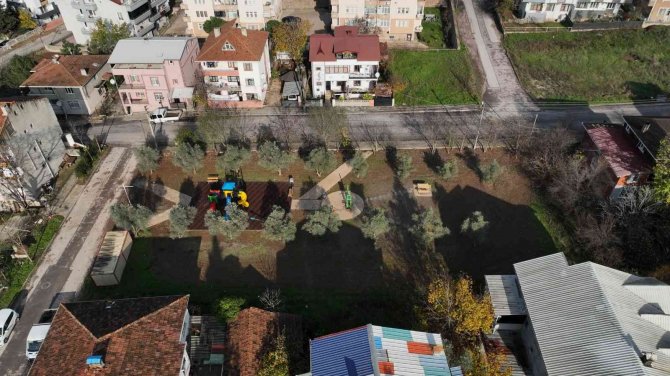 Derince’ye İki Yeni Park