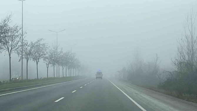 Düzce’de Sis Etkili Oluyor