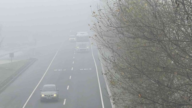Düzce’de Sis Etkili Oluyor