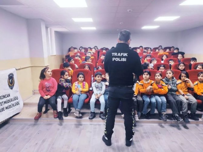 Öğrencilere Suçtan Korunma Yöntemleri Anlatıldı