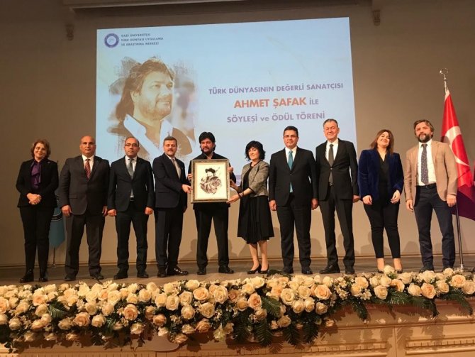 Sanatçı Ahmet Şafak Üniversite Öğrencileriyle Buluştu