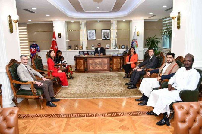 Vali Gürel’e Dünya Göçmenler Günü Ziyareti