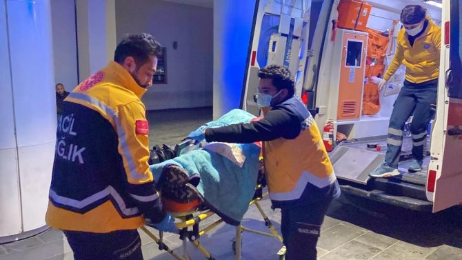 Kayseri’de Arkadaşlar Arasında Bıçaklı Kavga: 1 Ağır Yaralı