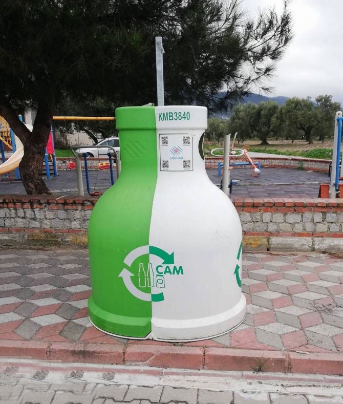 Kırkağaç’a 25 Cam Kumbarası