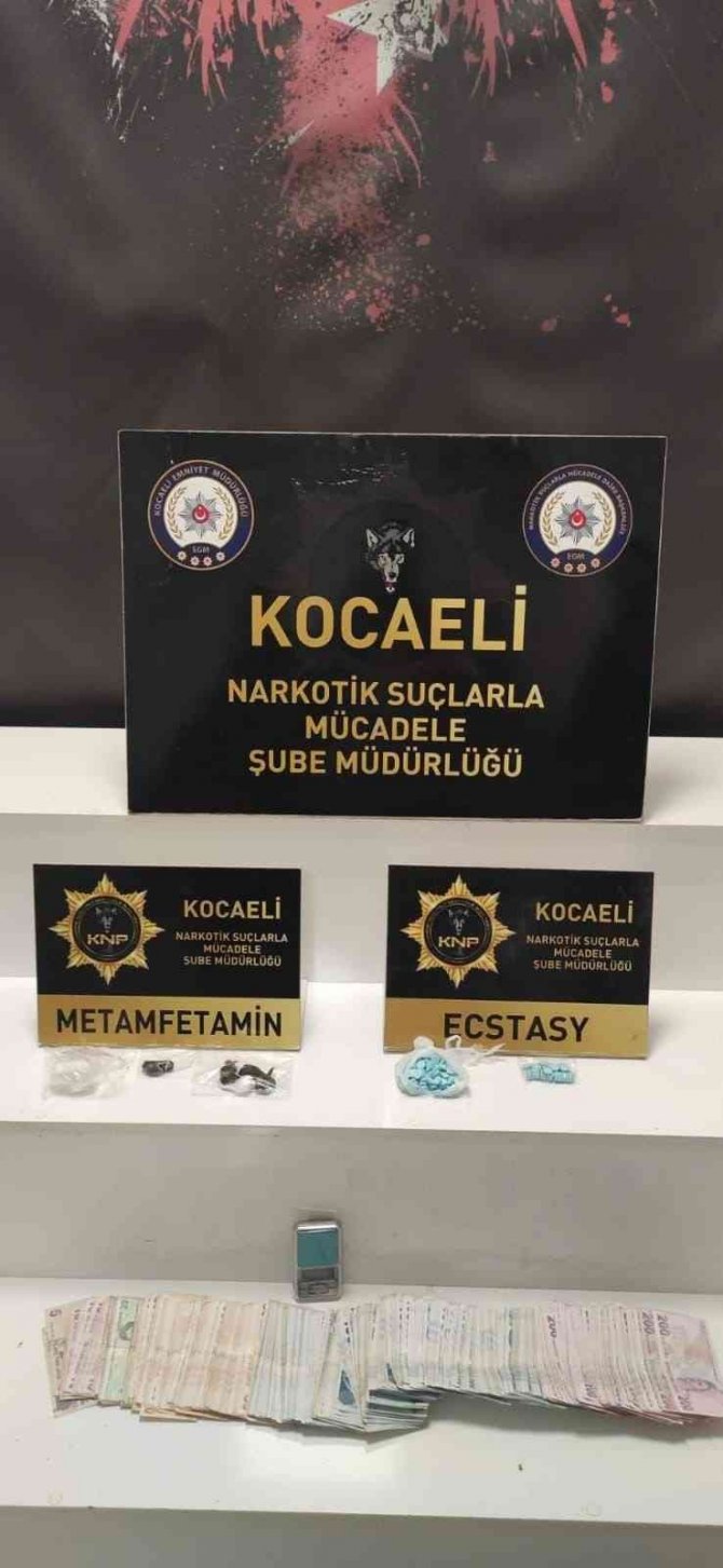 Zehir Tacirleri Yakalandı: 3 Tutukluma