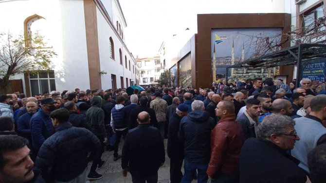 Feci Kazada Hayatını Kaybeden Genç Kızlara Acı Veda