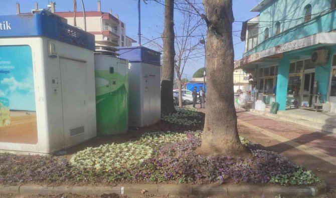 Gölmarmara’da Çalışmalar Devam Ediyor