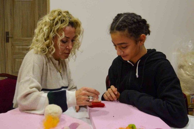 Kır Çiçekleri ’Sanatla Sporu’ Birleştiriyor